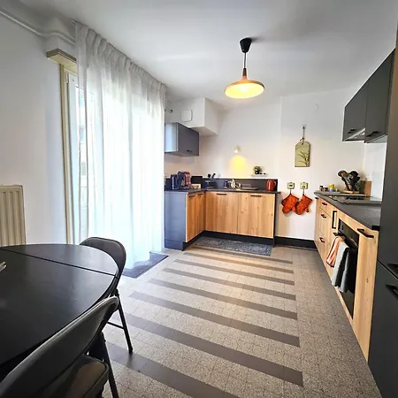 Appartement T4- Centre Ville- Parking Prive