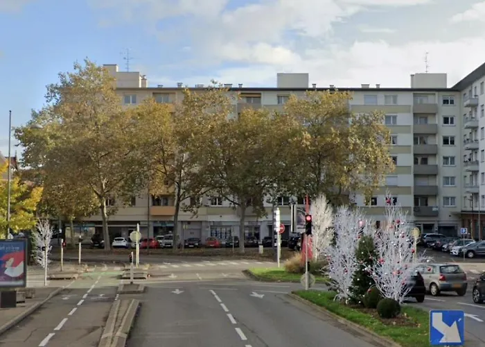 T4- Centre Ville- Parking Prive דירה