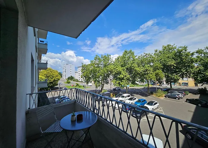 T4- Centre Ville- Parking Prive דירה