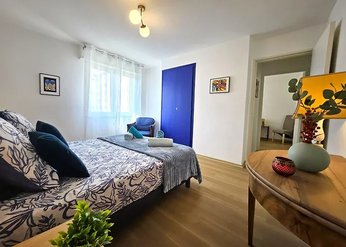 T4- Centre Ville- Parking Prive *